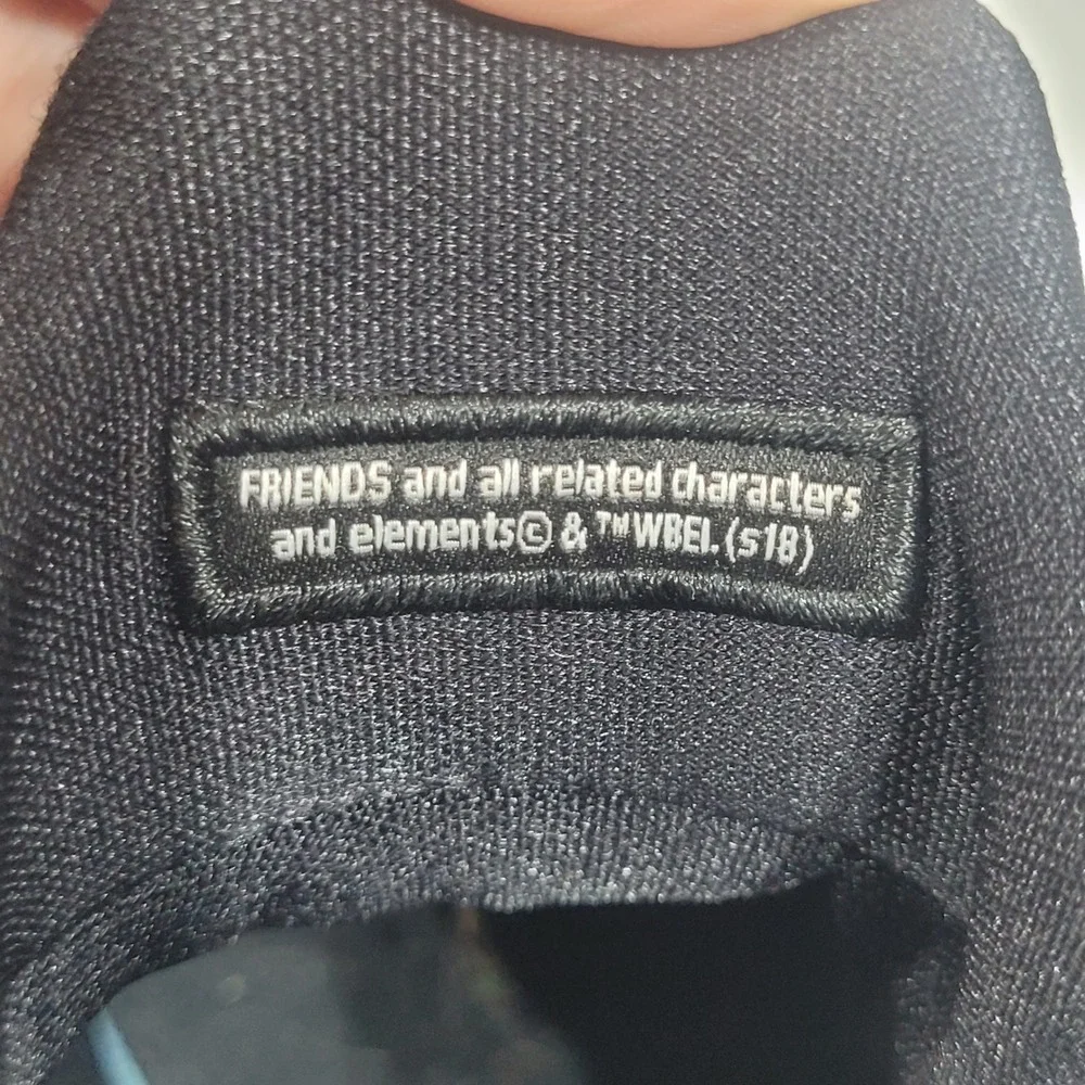 Nike Basketball Shoes Mens 8 Black Kyrie 5 Friends AO2918-006 TV Show Collab